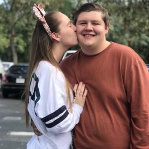 Meet your Posher, Holly